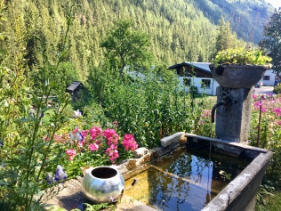 Fontaine au village du Molard