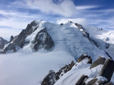 Le Mont Blanc et le Mont Blanc du Tacul depuis l'arête des Cosmiques